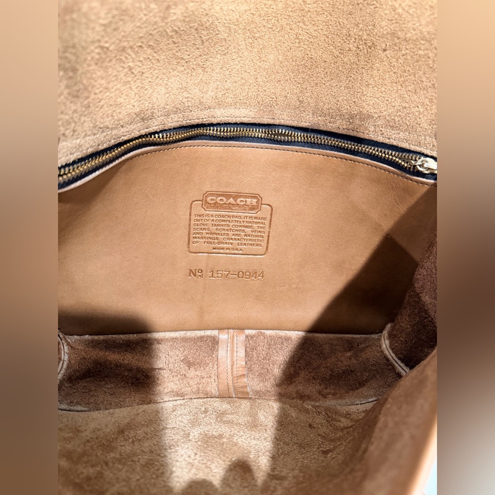 Vintage Coach Tan Leather Crossbody Bag - Picture 5 of 5